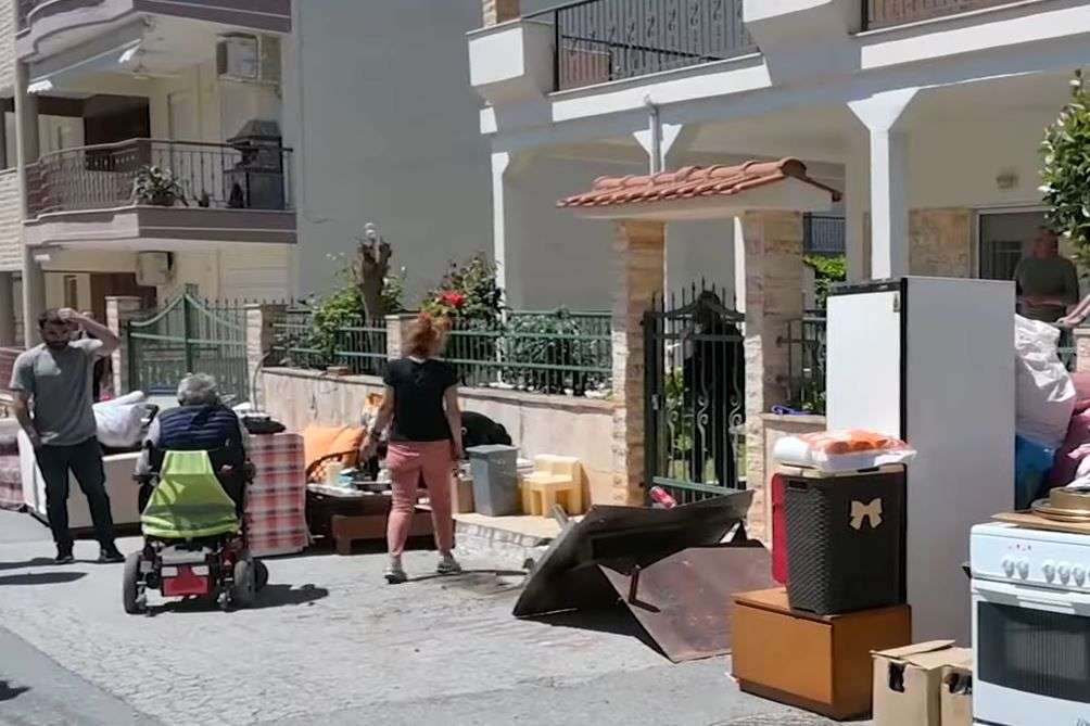 Έξωση-ντροπή σε 83χρονο ανάπηρο στη Χαλκιδική