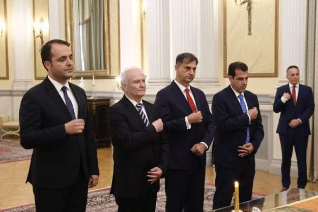 Η ορκωμοσία των νέων υπουργών μετά το σκάνδαλο ΟΠΕΚΕΠΕ
