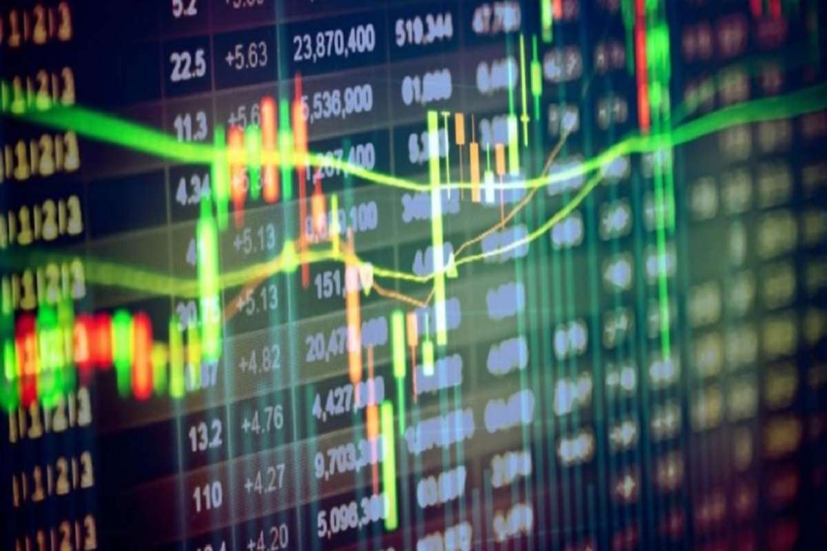 Αυξήσεις στις Τιμές Πετρελαίου και Bitcoin