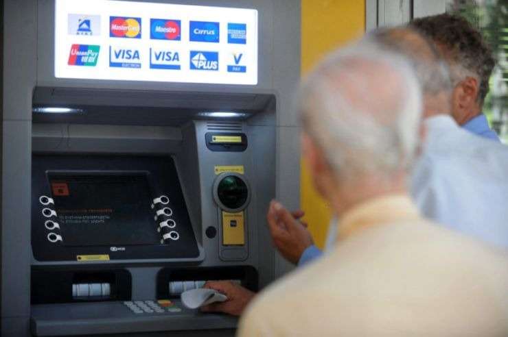Πότε πληρώνονται οι συντάξεις – Αναλυτικά οι ημερομηνίες