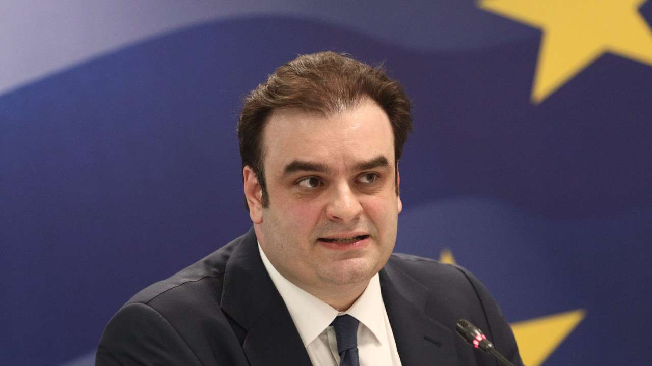 Πιερρακάκης στις Βρυξέλλες – Στο επίκεντρο άμυνα, ψηφιακό ευρώ