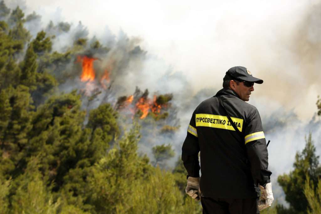Εκκένωση Πετραλώνων Μεσσηνίας λόγω πυρκαγιάς