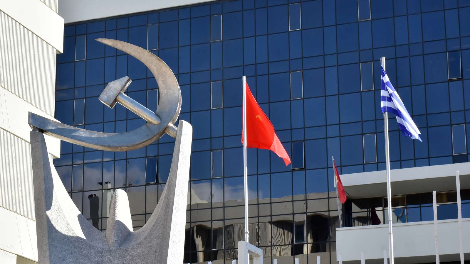 ΚΚΕ: «Παζάρια για εδάφη και συμφέροντα στην Ουκρανία»