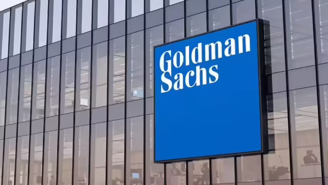 Goldman Sachs: Πάνω από 5.000 δολάρια θα φτάσει ο χρυσός – Από τι εξαρτάται