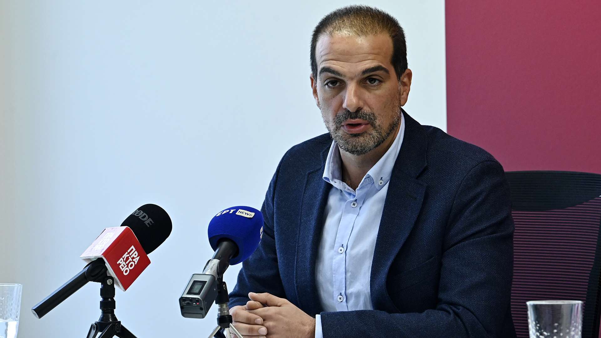 Σακελλαρίδης για Τσίπρα: «Ανθρώπινος, όχι πολιτικός ο δεσμός μας»