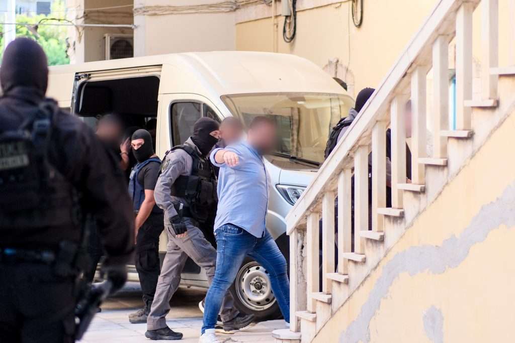 Στον ανακριτή οι 17 συλληφθέντες της κρητικής μαφίας