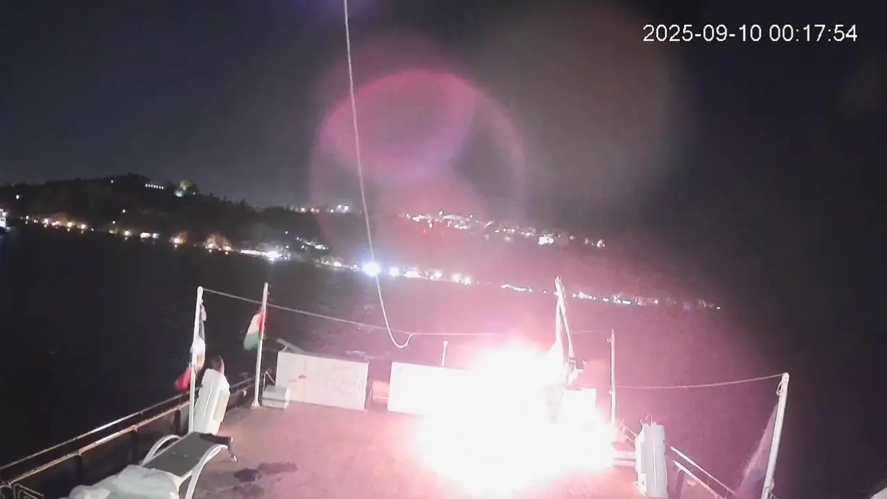 Επίθεση με drones κατά του Global Sumud Flotilla: «Θα συνεχίσουμε να πλέουμε»