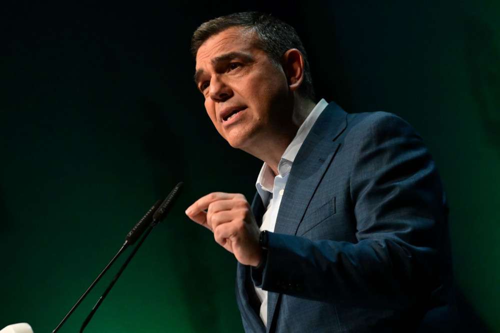 Τσίπρας: «Δεν μας αξίζει μια τέτοια ντροπή»