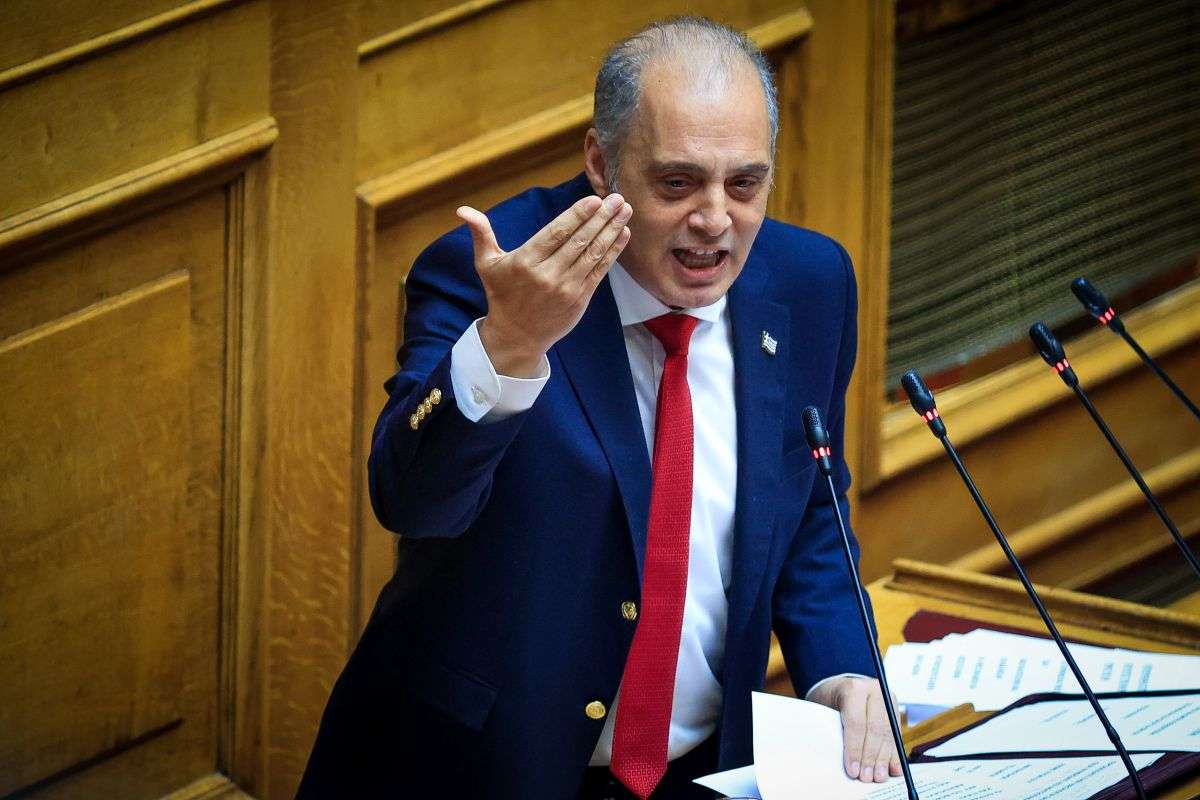 Βελόπουλος: «Κατήντησαν την Ελλάδα δευτερότριτη και παρία»