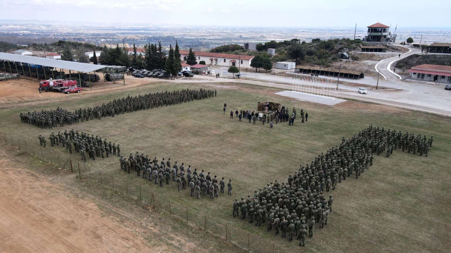 Αξιοποίηση στρατοπέδων: χιλιάδες διαμερίσματα & δικαιούχοι