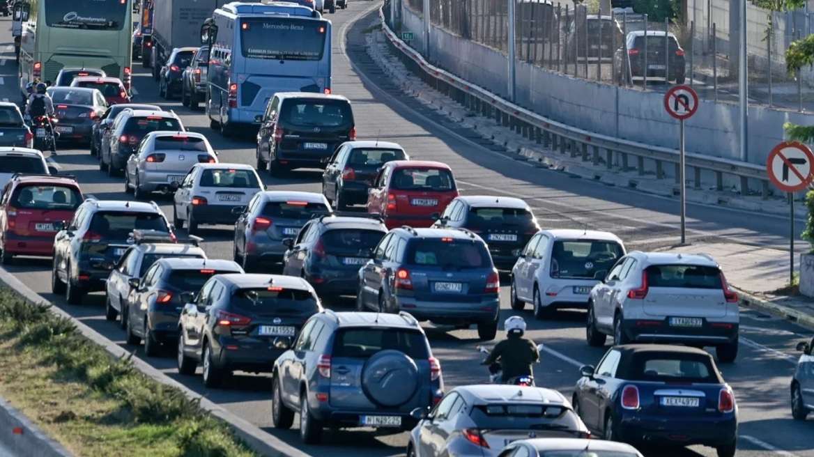Τέλη κυκλοφορίας: Πότε πληρώνονται και τι αλλάζει φέτος