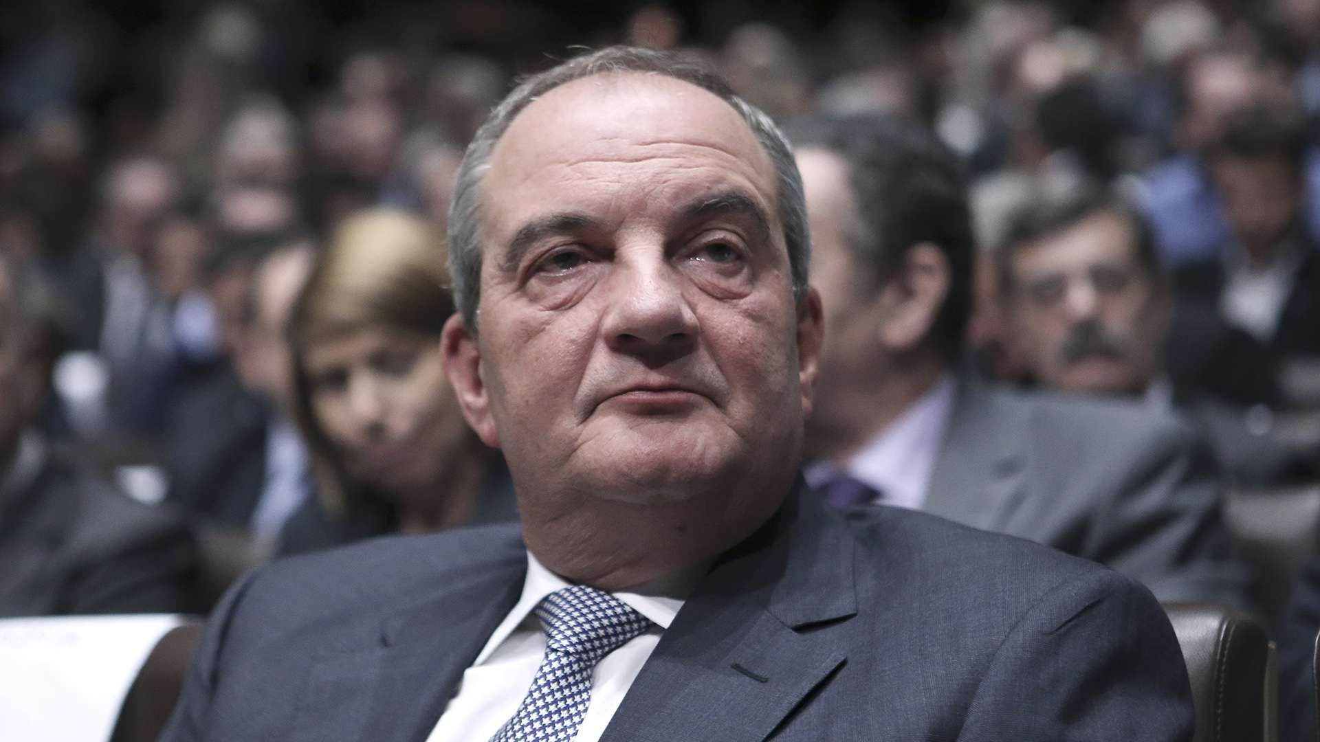 «Καμπανάκι» Καραμανλή για θεσμική κρίση