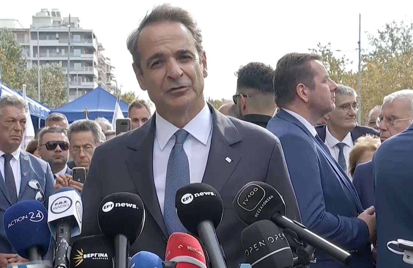 Μητσοτάκης: «Χρόνια πολλά στην πατρίδα και στους απανταχού Έλληνες»