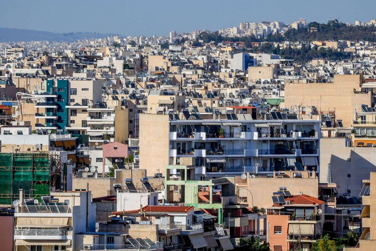 Παρεμβάσεις για το στεγαστικό – Τι σκοπεύει να κάνει η κυβέρνηση για την ανάσχεση της κρίσης