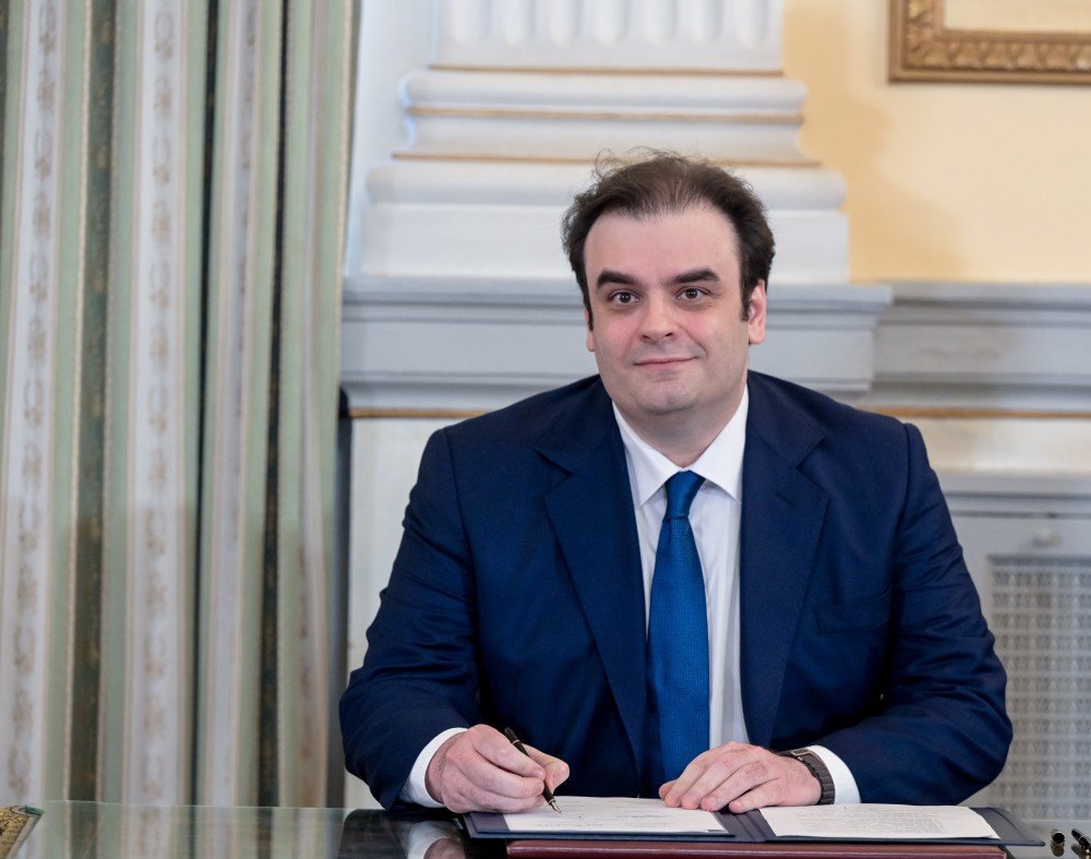 Πιερρακάκης: Υποψήφιος για πρόεδρος του Eurogroup