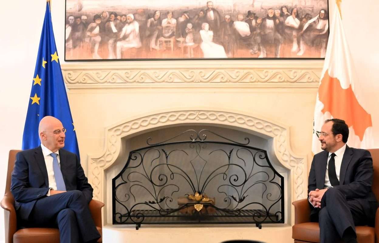 Συνάντηση Δένδια με Χριστοδουλίδη: Όχι στην Τουρκία στο SAFE
