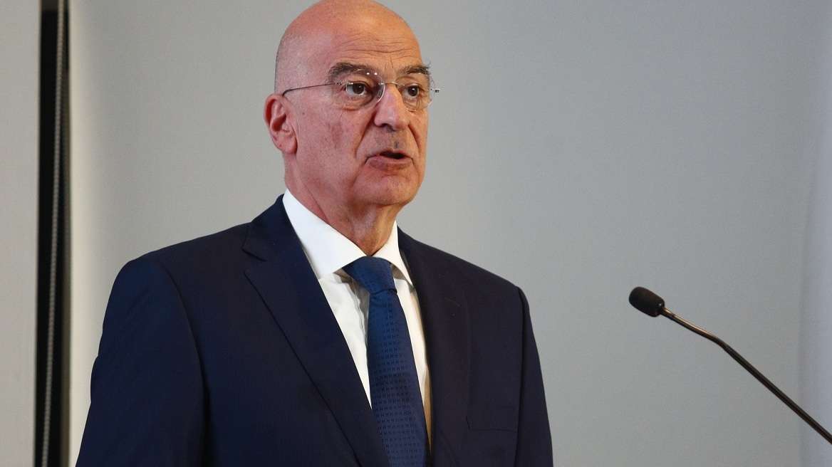 Δένδιας: Η αμυντική βιομηχανία ως μοχλός ανάπτυξης