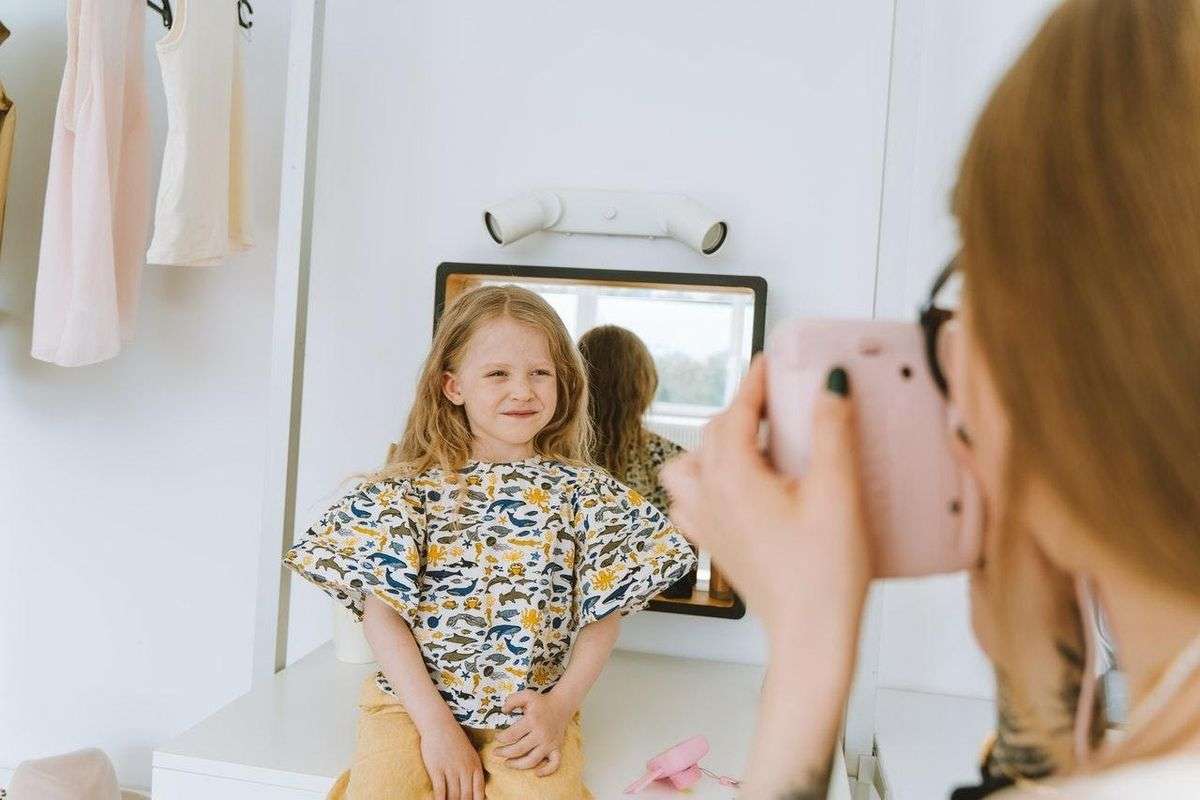 Influencer από τα 4 – Γιατί θεοποιούμε την παιδική εργασία;