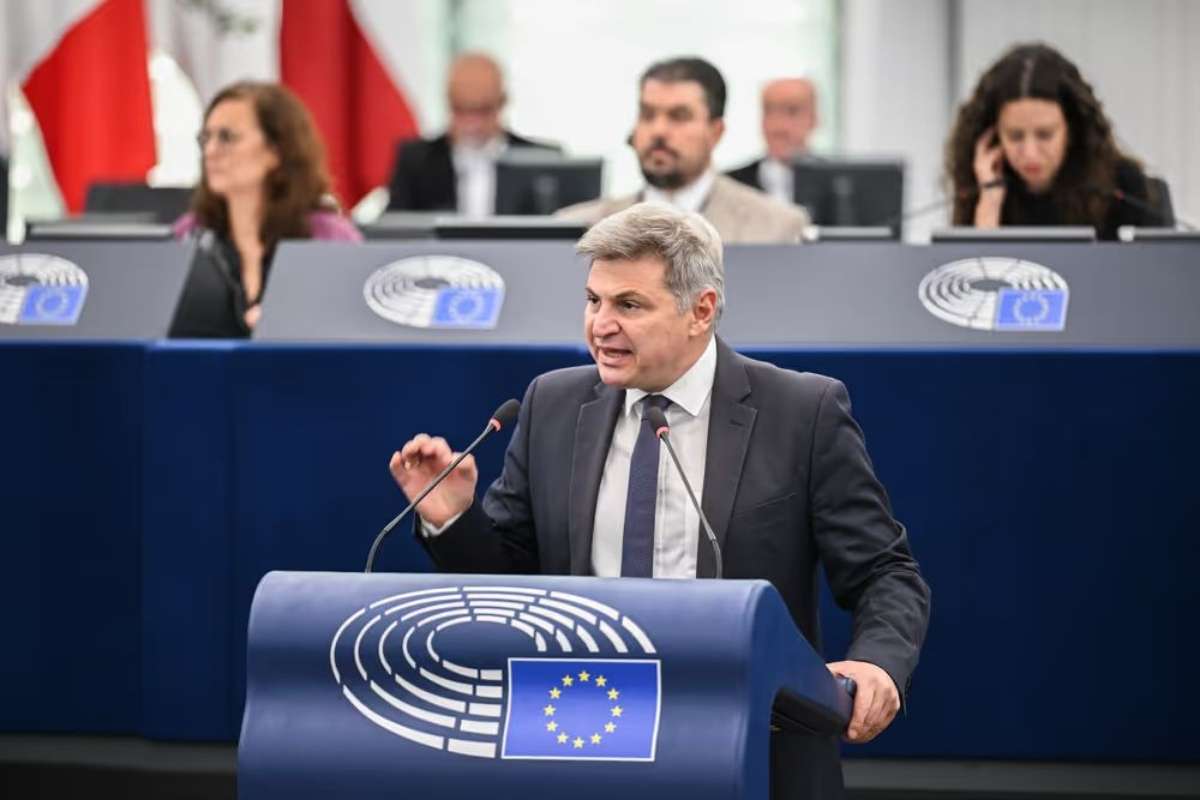 Φαραντούρης: «Η Ευρώπη να χτίσει στρατηγική αυτονομία»
