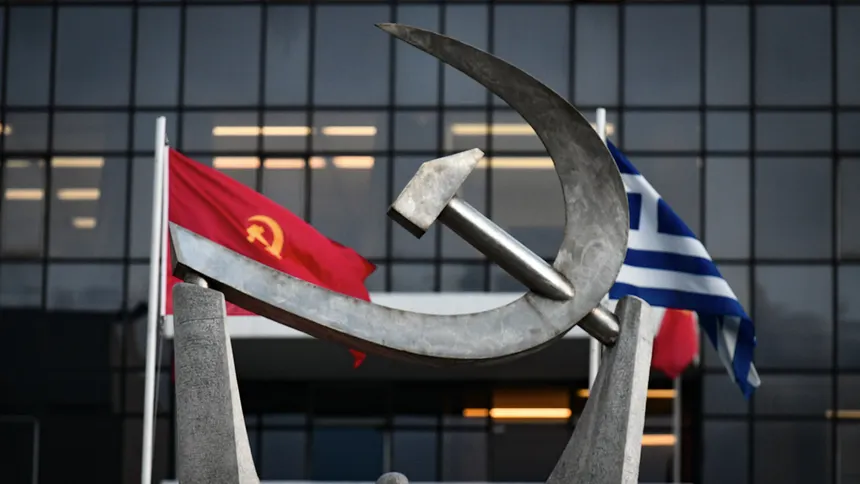 ΚΚΕ: Η κυβέρνηση εντείνει τον «εξεταστικό μαραθώνιο» και τα ταξικά εμπόδια