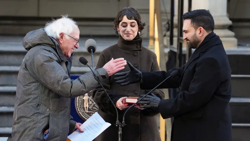 Ορκωμοσία Μαμντάνι – «Να δείξουμε στον κόσμο ότι η αριστερά μπορεί να κυβερνήσει»