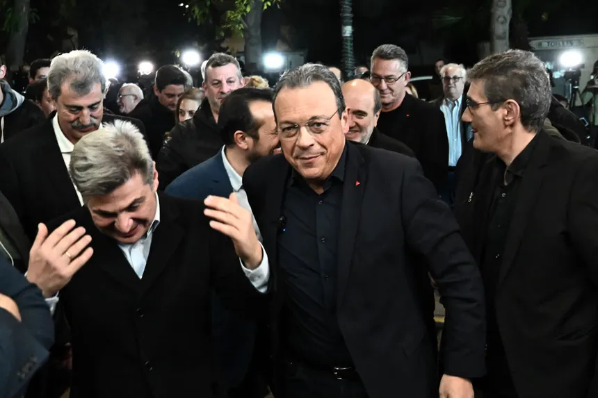 Φάμελλος: Ζητά εξηγήσεις από τον Φαραντούρη σχετικά με κόμμα Καρυστιανού