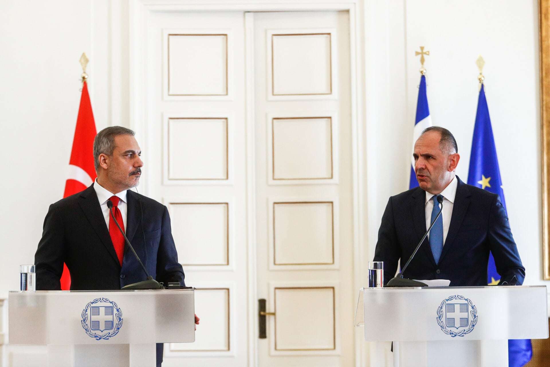 Γεραπετρίτης – Φιντάν: Τηλεφωνική επαφή για Ανατολική Μεσόγειο