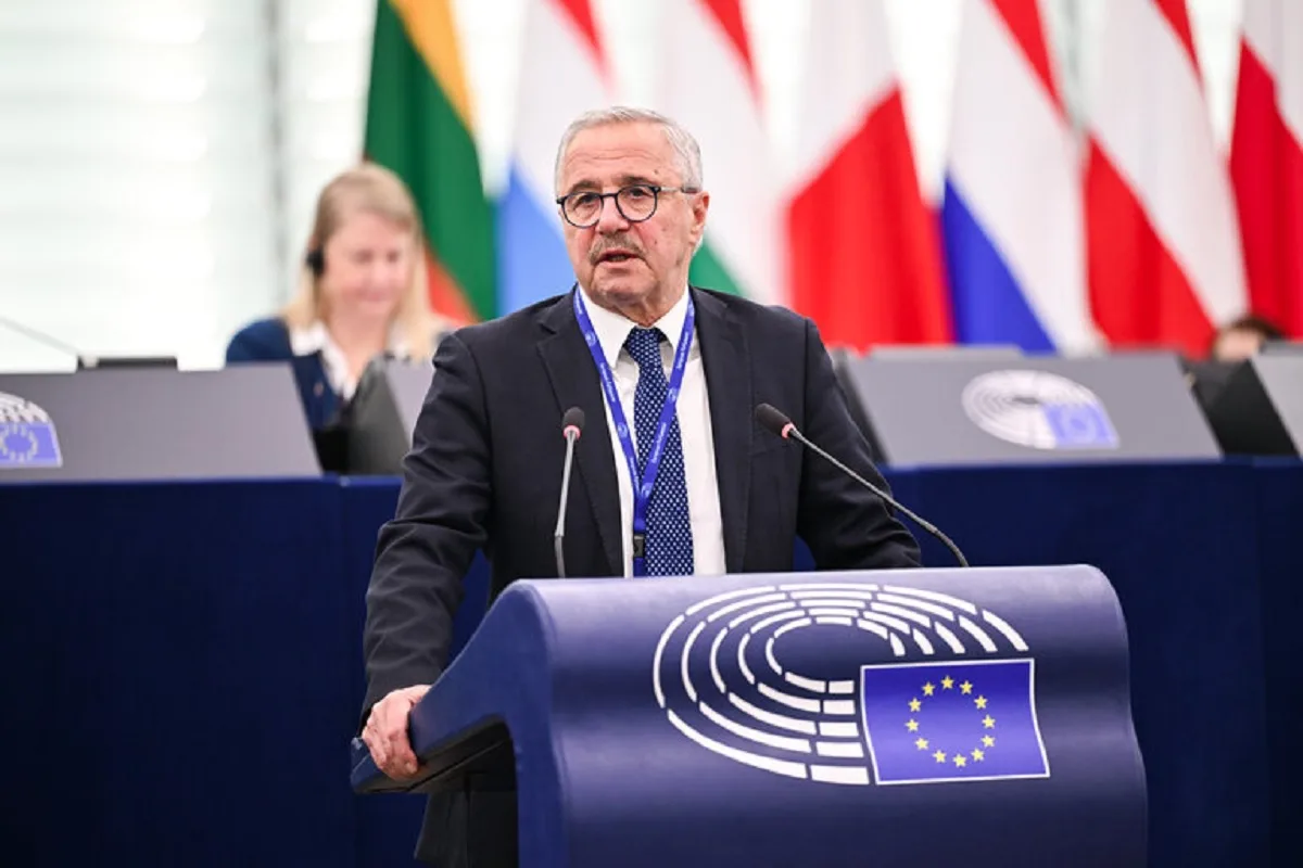 Μανιάτης: Διευκρινίσεις για το ποιος θα είναι ο νέος ρόλος του ΝΑΤΟ