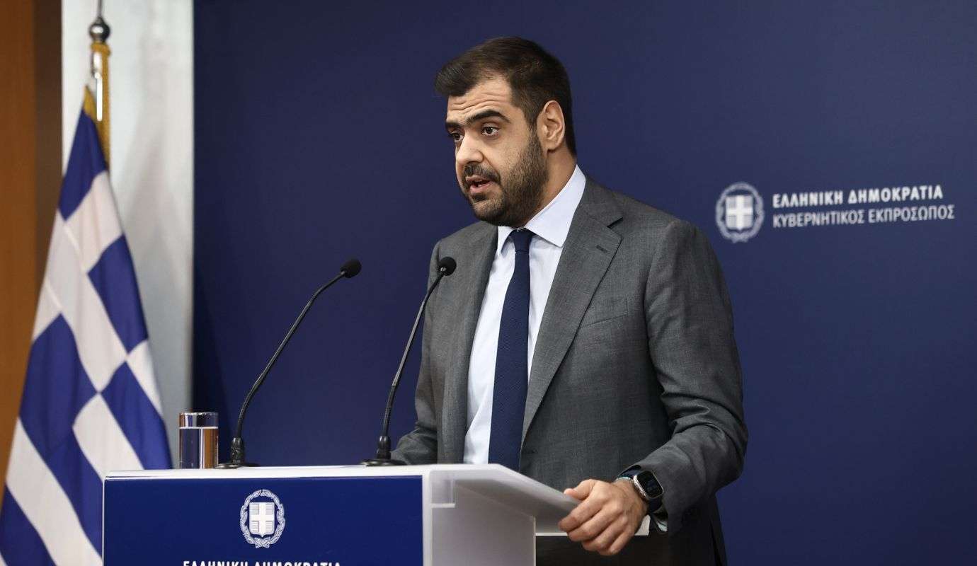 Μαρινάκης για αγρότες: «Κομματικά εγκάθετοι»