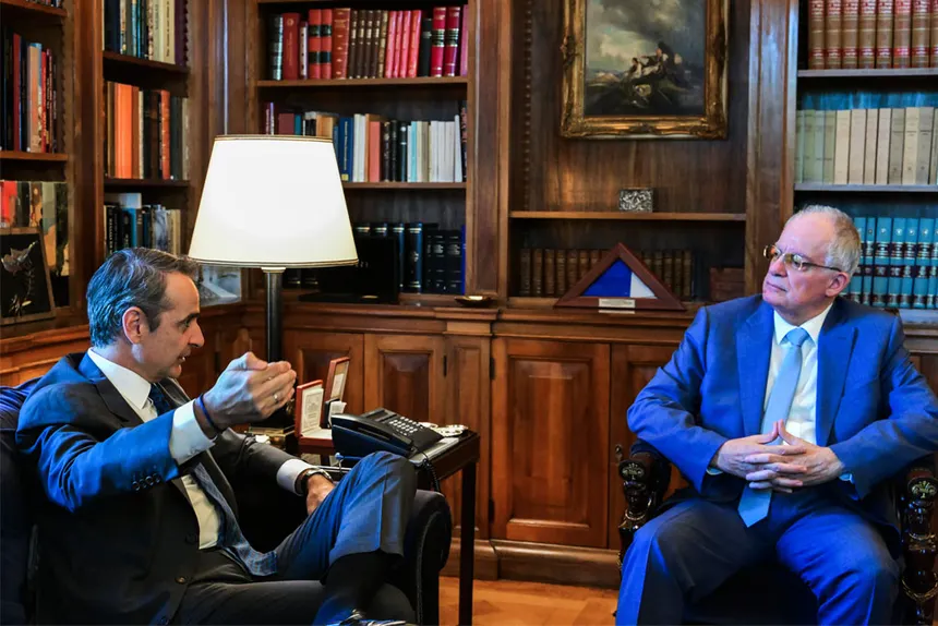 Συνάντηση Τασούλα – Μητσοτάκη στο Προεδρικό Μέγαρο