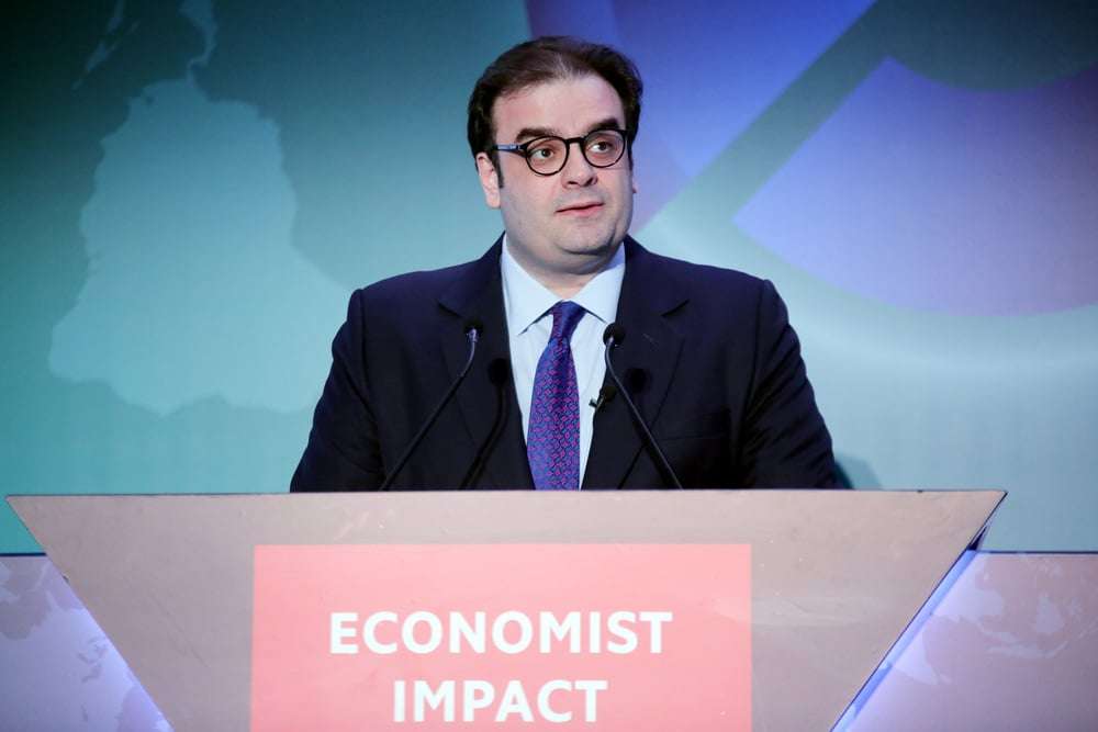 Πιερρακάκης στον Economist: «Οι υψηλότερες αμυντικές δαπάνες δεν είναι αυτοσκοπός»