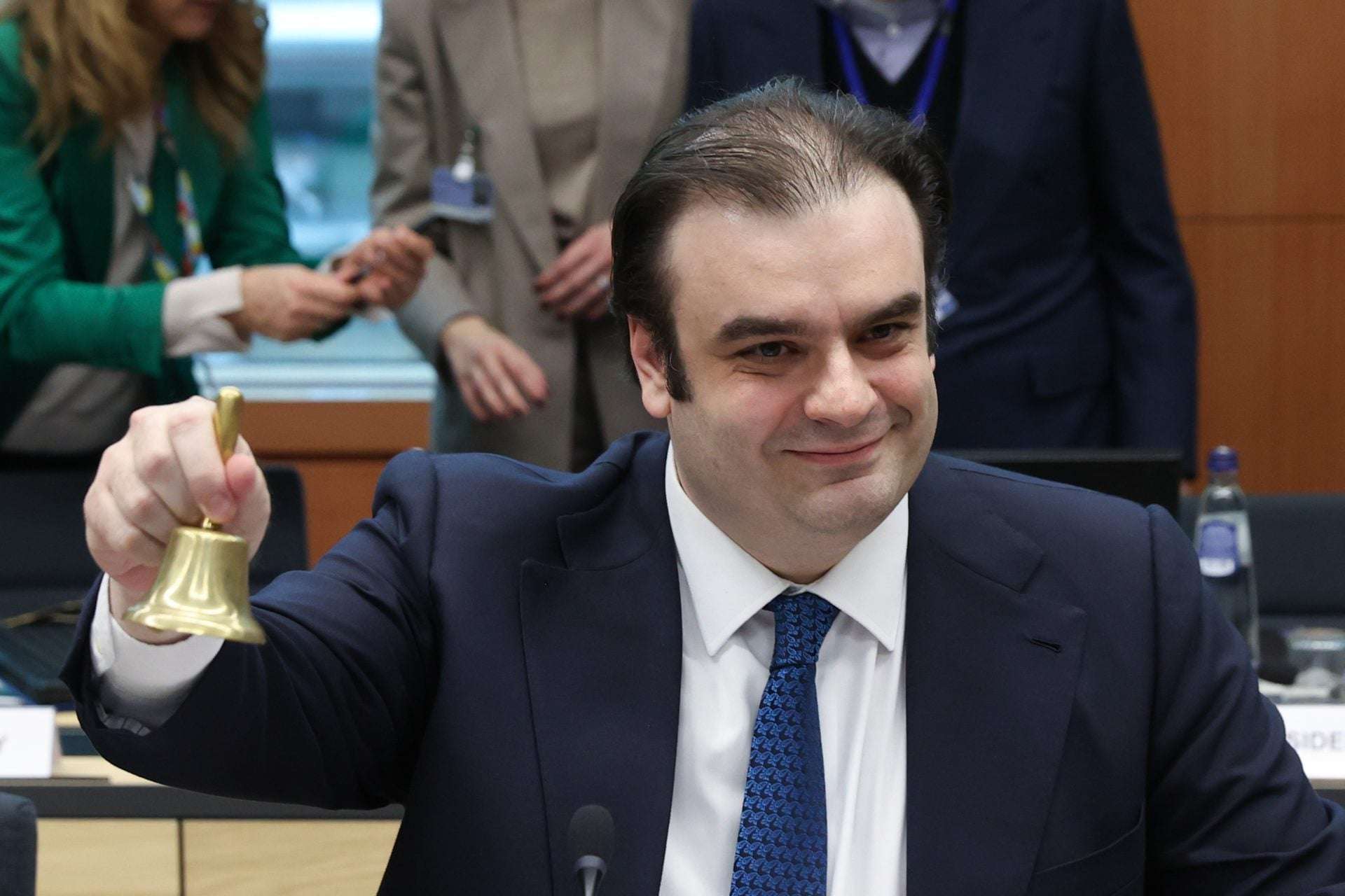 Πιερρακάκης στο Eurogroup: Μήνυμα για ενότητα και Διεθνές Δίκαιο