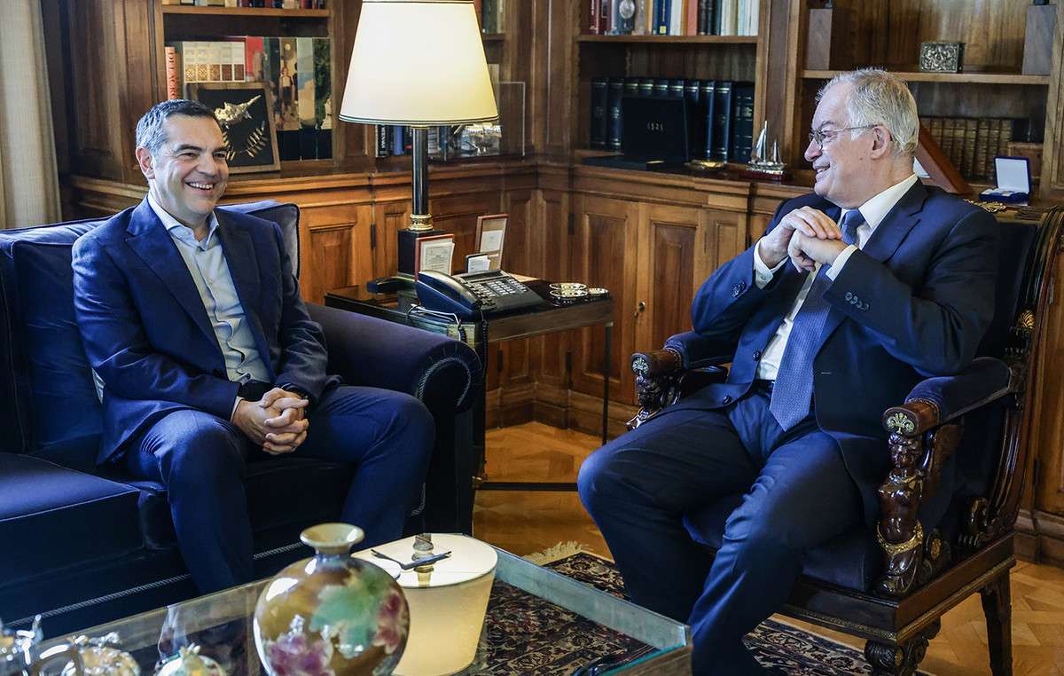 Τσίπρας σε Τασούλα: «Η κυβέρνηση δε σέβεται και δεν εφαρμόζει το Σύνταγμα»