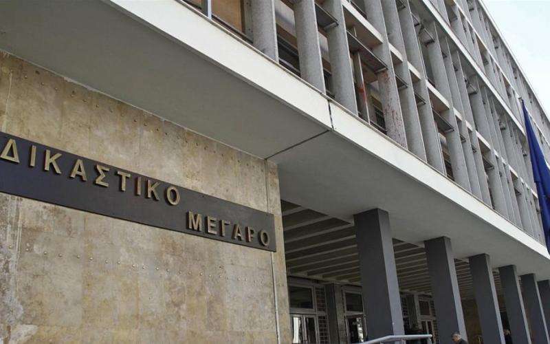 Θεσσαλονίκη: 5ετης φυλάκιση σε ηλικιωμένο που σκότωσε τον γιο του με σκεπάρνι