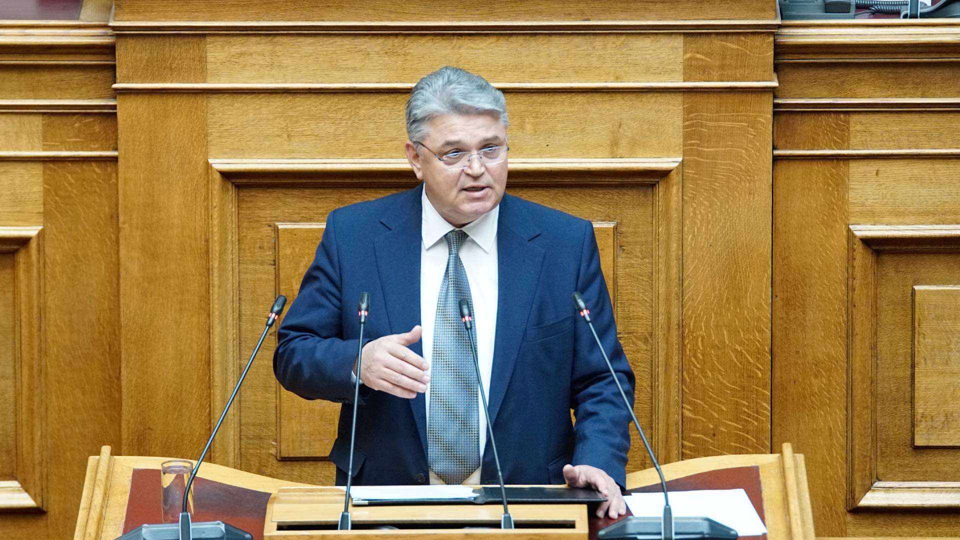 Νατσιός: «Δεν μπορείς να είσαι Χριστιανός και να δέχεσαι τη δαρβινική θεωρία»