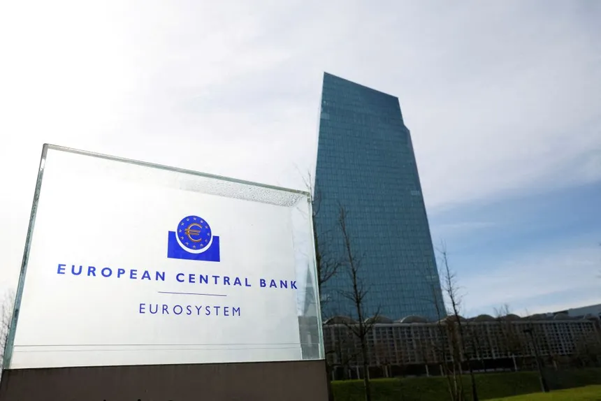 ΕΚΤ: «Παγώνουν» τα επιτόκια εν αναμονή νέων δεδομένων – Στο μικροσκόπιο ο πληθωρισμός και οι τράπεζες