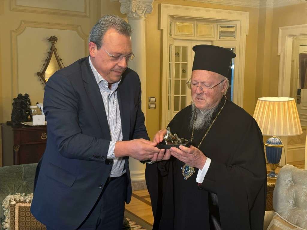 Συνάντηση Φάμελλου – Βαρθολομαίου: «Διαχρονική η στήριξη του ΣΥΡΙΖΑ προς το Οικουμενικό Πατριαρχείο»