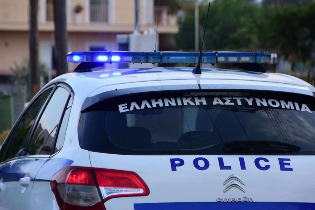 Σύλληψη 49χρονου στο Καματερό για εκβίαση και παράνομη κατοχή όπλων