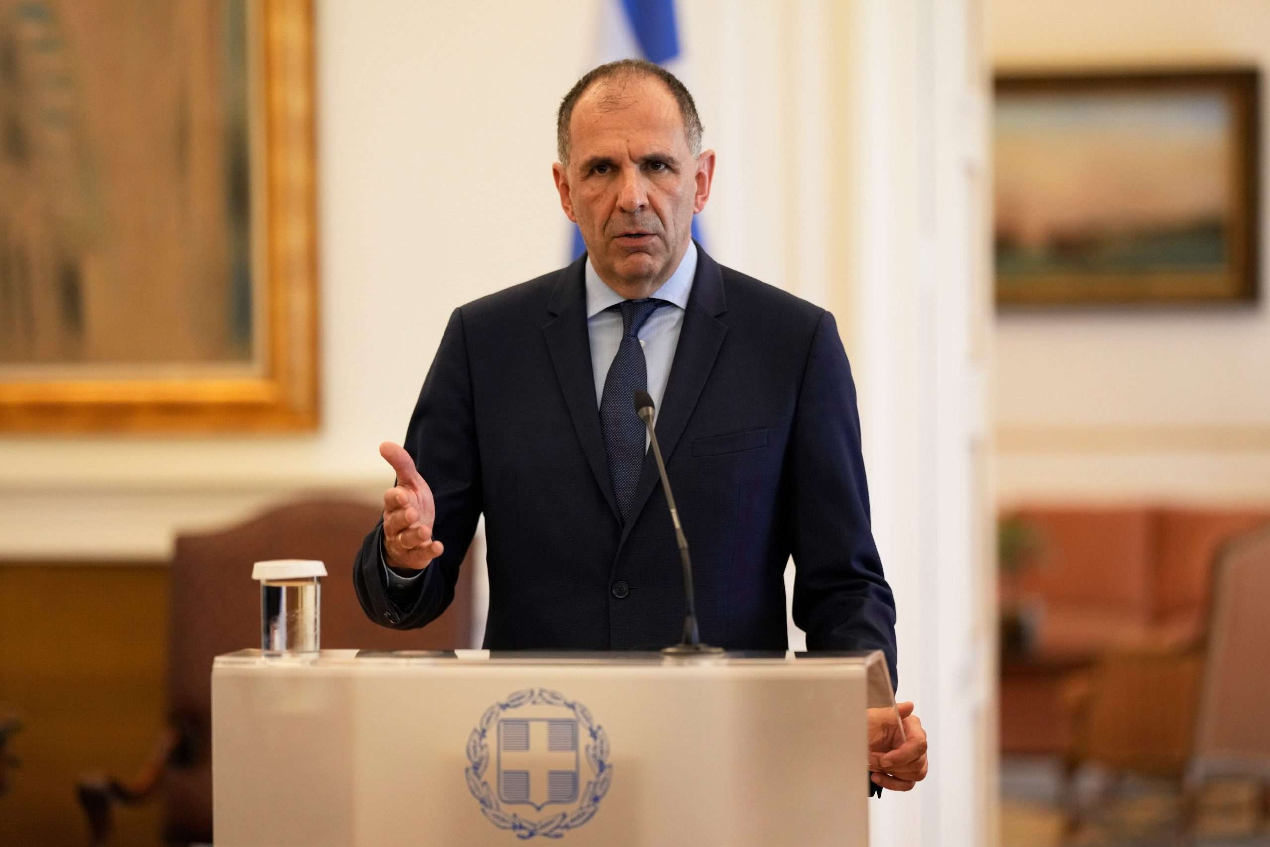 Γεραπετρίτης: Ανάγκη επικράτησης της διπλωματίας έναντι της στρατιωτικής σύγκρουσης