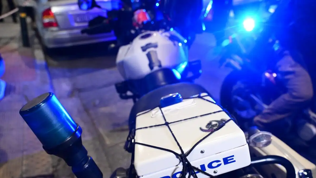 Σύλληψη 30χρονου που έκανε «σούζες» με μηχανή σε live στα social media