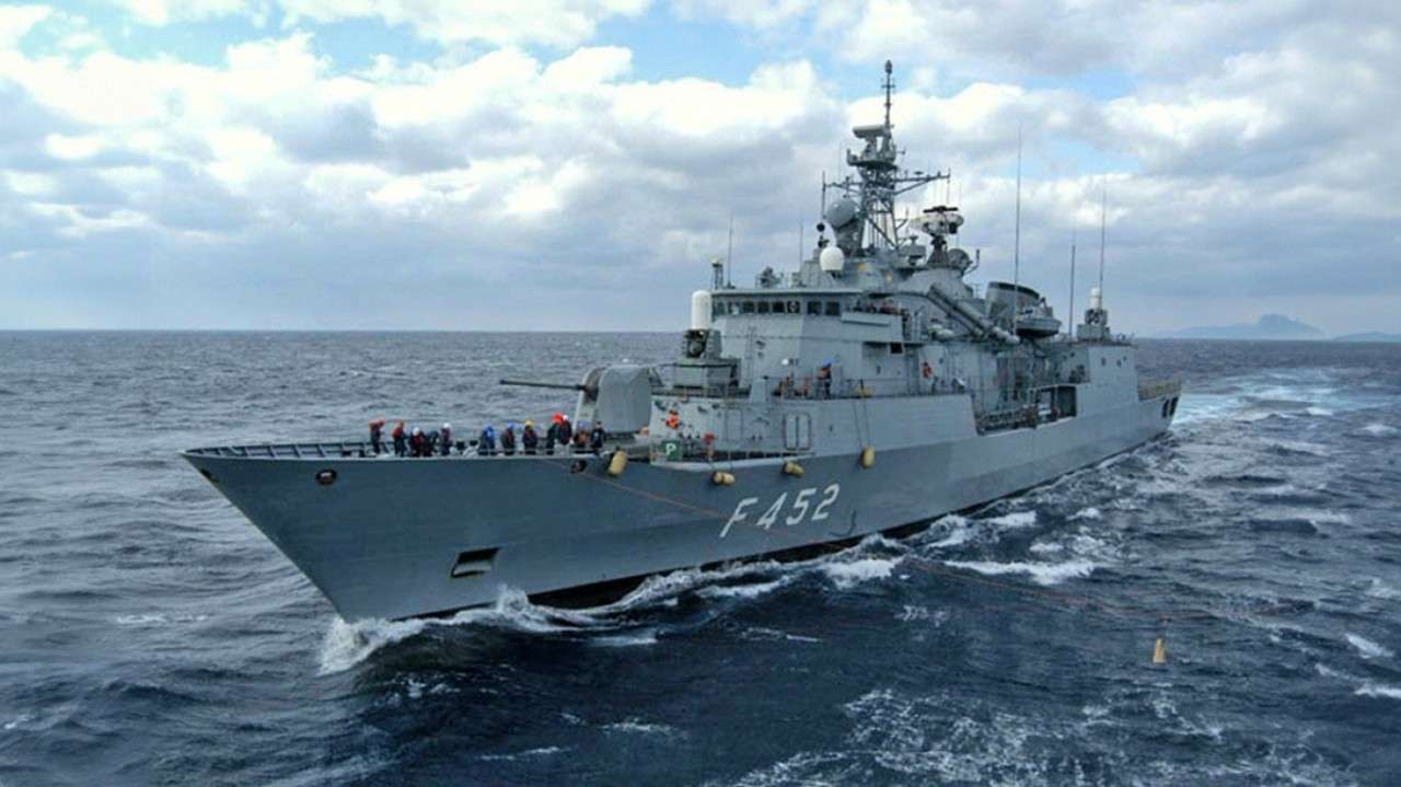 Ενισχυμένη αποτρεπτική διάταξη στην Κύπρο με φρεγάτες και F-16 Viper μετά τις επιθέσεις με drone