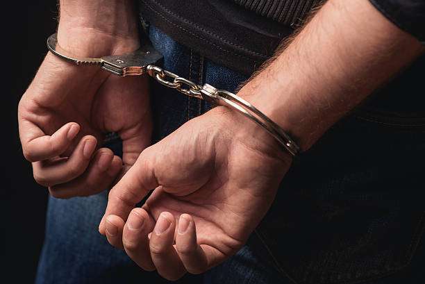 Συνελήφθη 53χρονος για κρυφή κάμερα σε τουαλέτα και κατοχή υλικού παιδικής πορνογραφίας