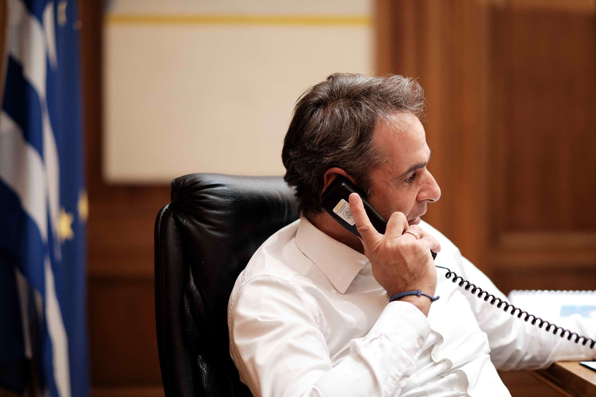 Επικοινωνία Μητσοτάκη με τον Μαχμούντ Αμπάς για Μέση Ανατολή