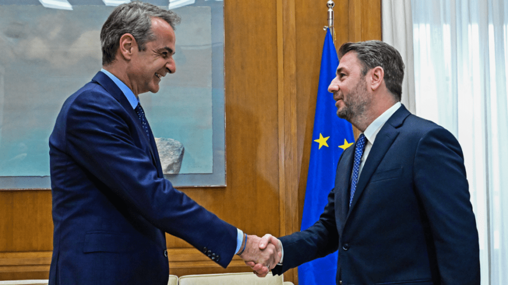 Συνάντηση Μητσοτάκη – Ανδρουλάκη για Κύπρο και Μέση Ανατολή