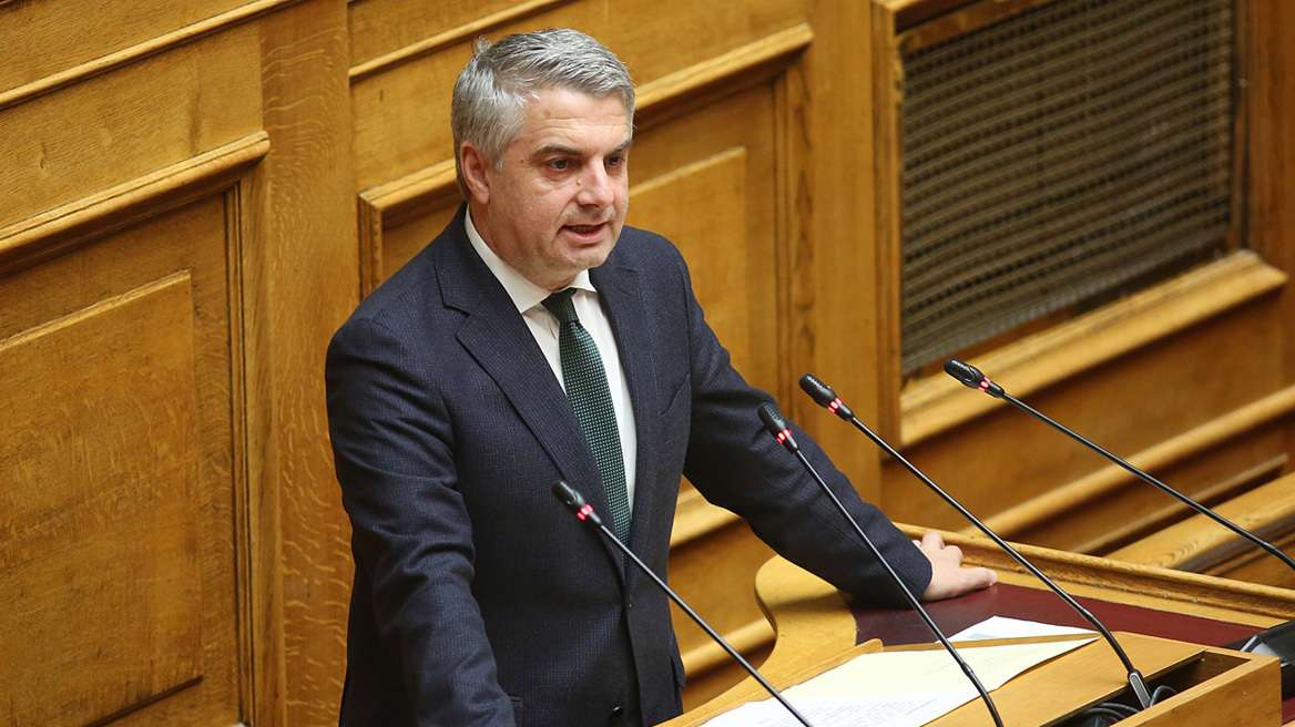 Αποχώρηση Κωνσταντινόπουλου: Παρέδωσε την έδρα και άφησε σαφές μήνυμα προς την ηγεσία του ΠΑΣΟΚ