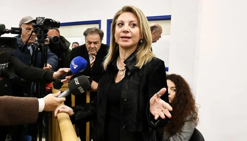 Μαρία Καρυστιανού: «Όλοι οι συγγενείς πρέπει να είμαστε μέσα στην αίθουσα»