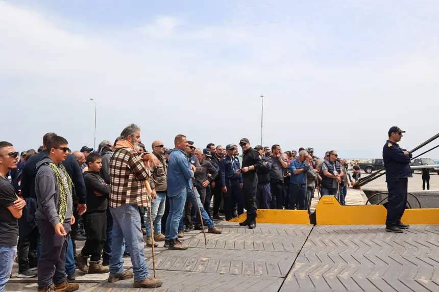 Κλιμακώνουν τις κινητοποιήσεις οι κτηνοτρόφοι στη Λέσβο για τον αφθώδη πυρετό