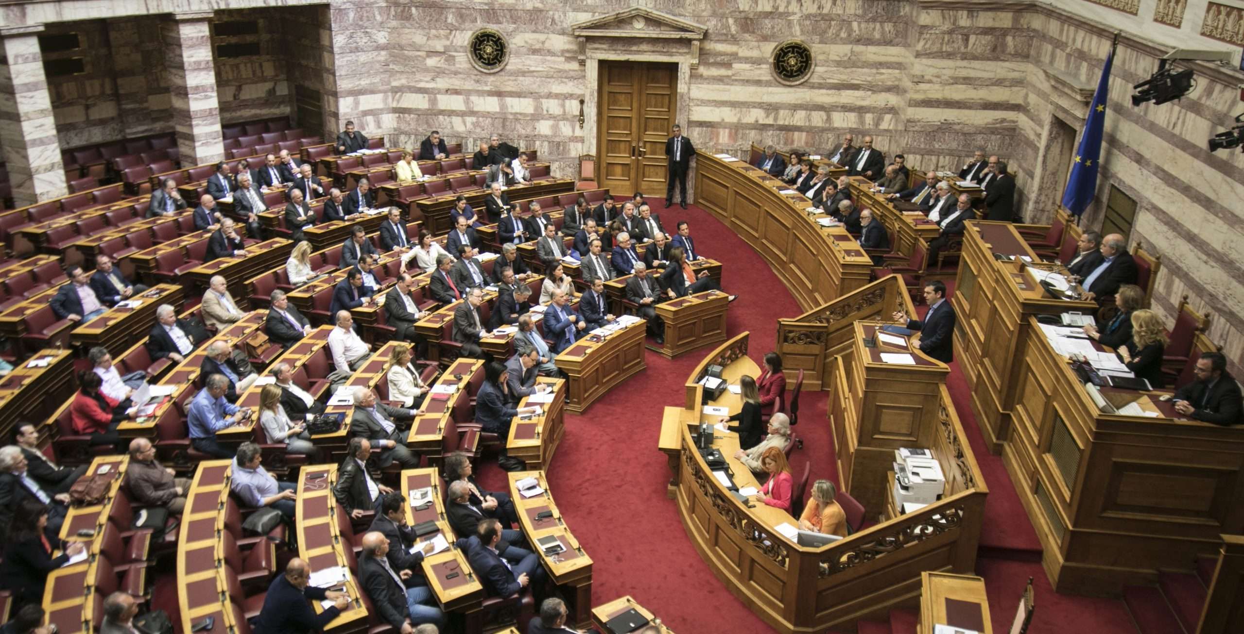 Bloomberg: Υψηλότερο πρωτογενές πλεόνασμα από τον αρχικό στόχο για την Ελλάδα